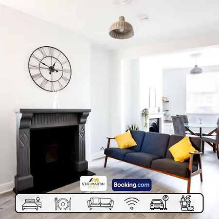 Comfy 3Bed House By Stirkmartin Stays Short Lets & Serviced Accommodation Cardiff With Free Parking & 8Mins To City Centre Exterior foto